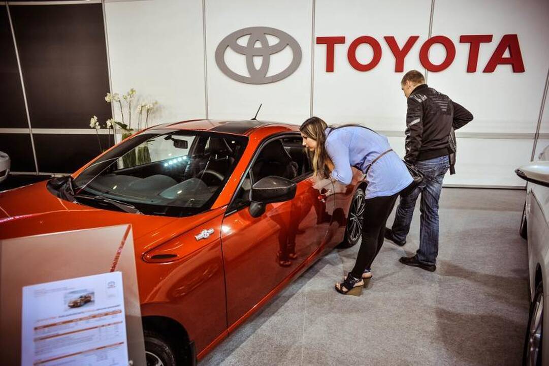 „Žalgirio“ arenoje seilę varvina automobilių gerbėjai