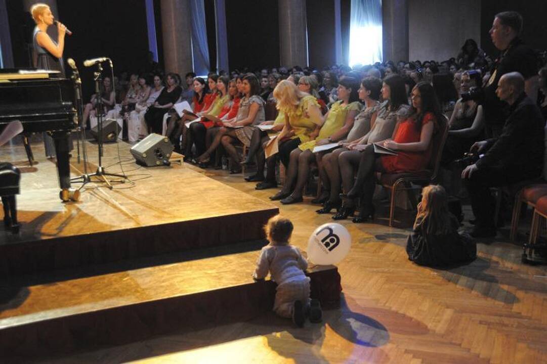 Vilniaus rotušėje – pavasarinė šventė būsimoms mamoms