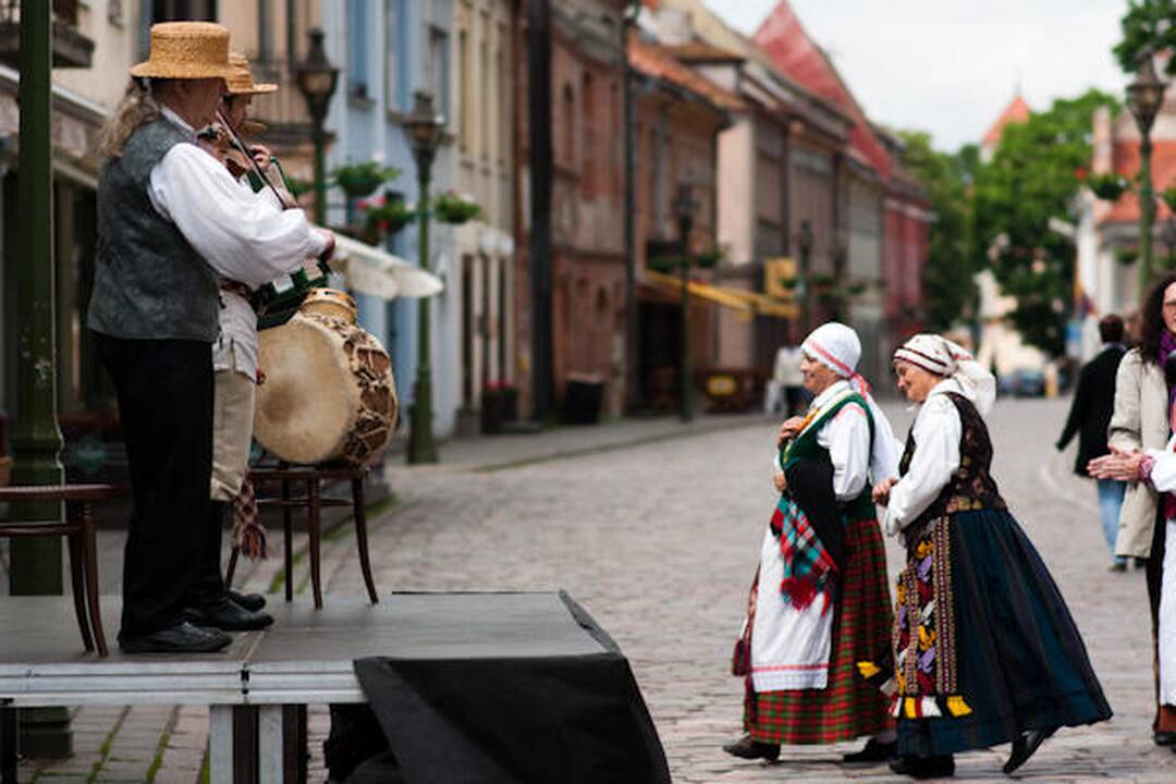 „Atataria lamzdžiai“ kviečia prisiliesti prie senųjų tradicijų