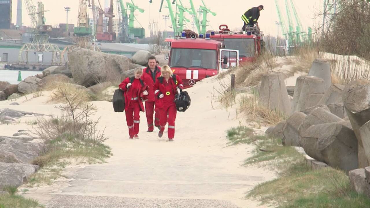 Gelbėtojai iš jūros ištraukė žvejo kūną (foto)