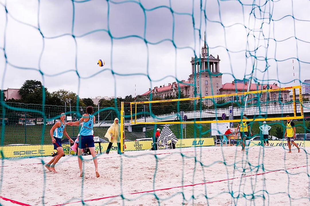 Vilniuje vyksta Europos jaunių paplūdimio tinklinio čempionatas