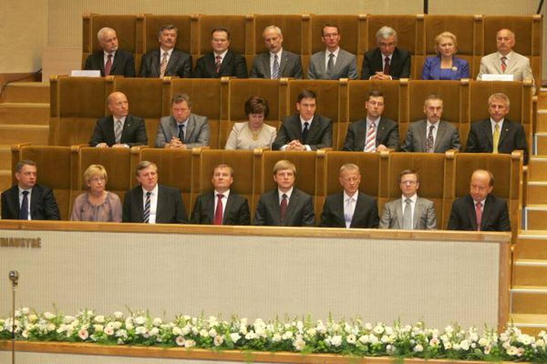 Dalia Grybauskaitė pradėjo eiti prezidento pareigas (papildyta)