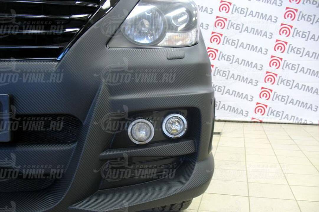 Čiuožėjo J.Pliuščenkos automobilis – lyg krokodilo imitacija