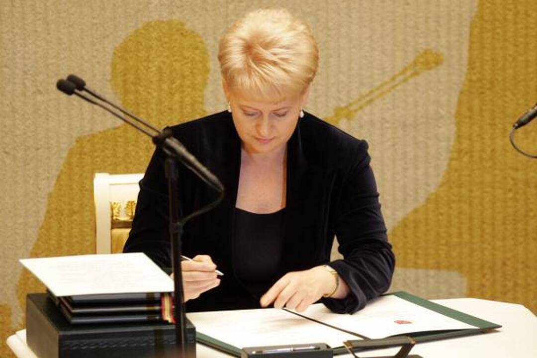 Dalia Grybauskaitė pradėjo eiti prezidento pareigas (papildyta)