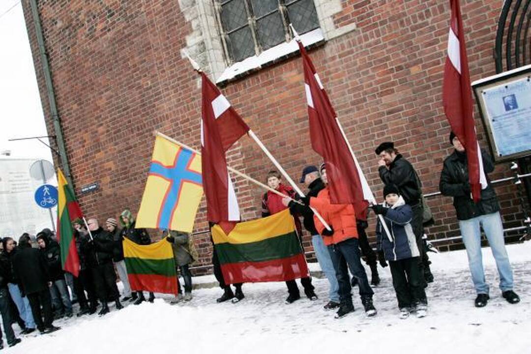 Per SS latvių legiono atminimo renginį Rygoje plevėsavo ir kelios Lietuvos vėliavos