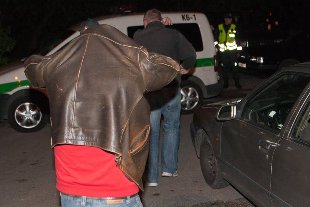 Už pastabą dėl šlapinimosi viešoje vietoje – šūvis į krūtinę