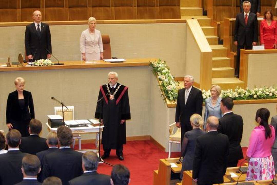 Dalia Grybauskaitė pradėjo eiti prezidento pareigas (papildyta)