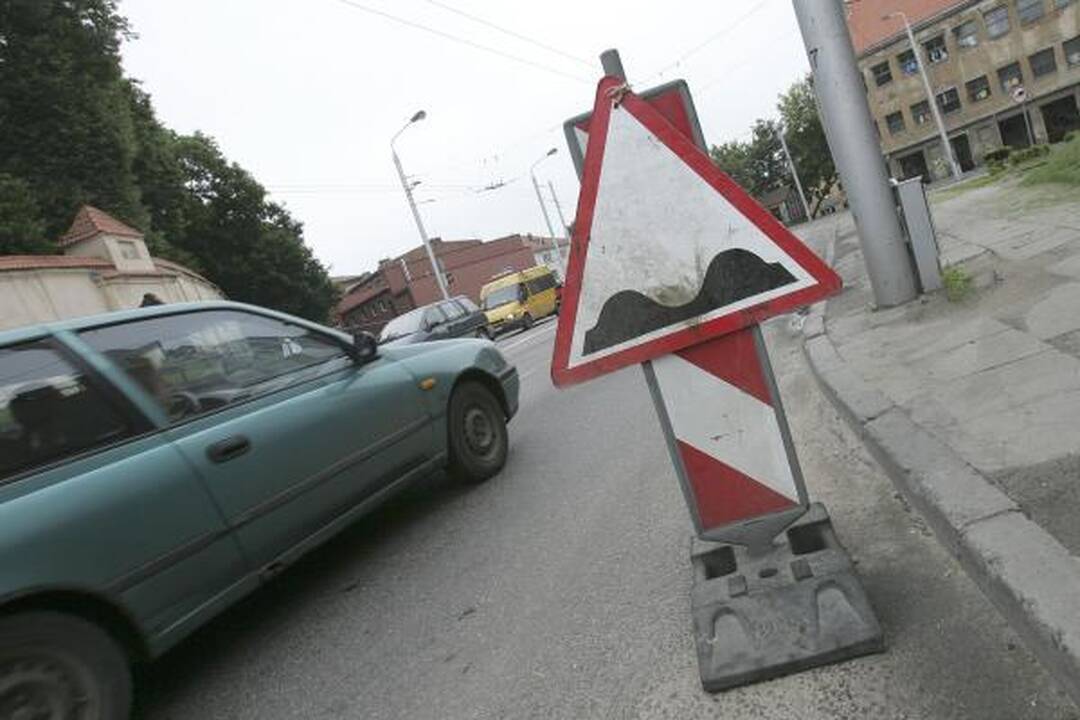 Kelininkai toliau kaltina blogus orus