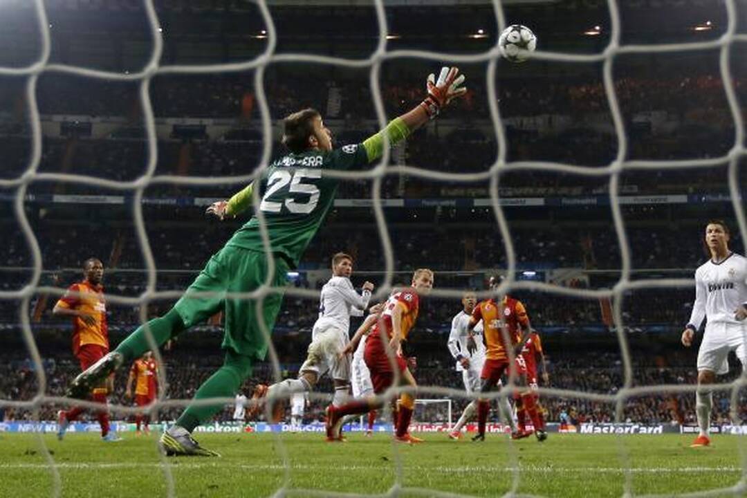 „Real“ sutaršė „Galatasaray“, „Malaga“ ir „Borussia“ įvarčių neįmušė
