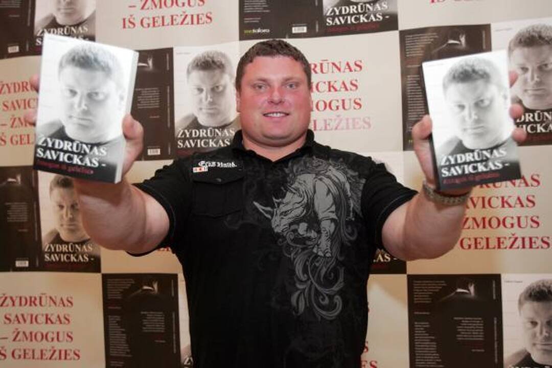 Ž.Savickas: A.Schwarzeneggeriui nuvežčiau lietuvišką knygos versiją