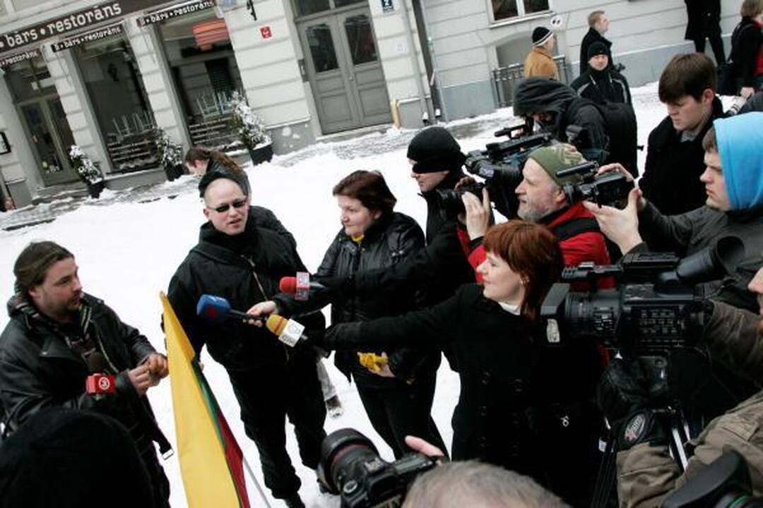Per SS latvių legiono atminimo renginį Rygoje plevėsavo ir kelios Lietuvos vėliavos