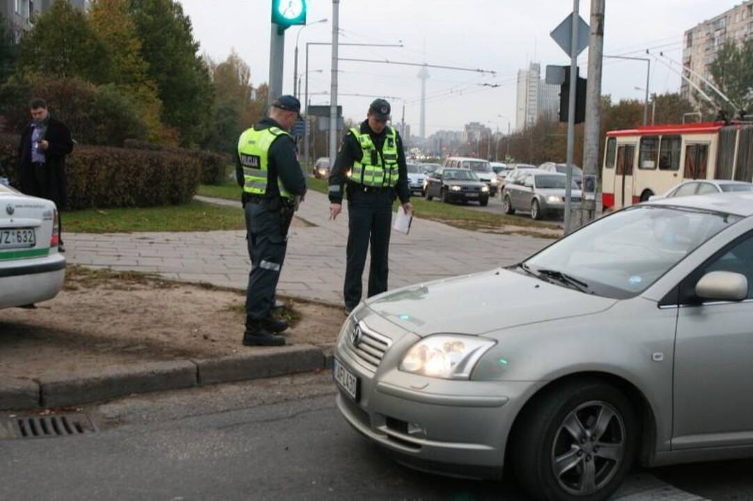 Vilniuje vilkikas pėsčiųjų perėjoje kliudė mergaitę