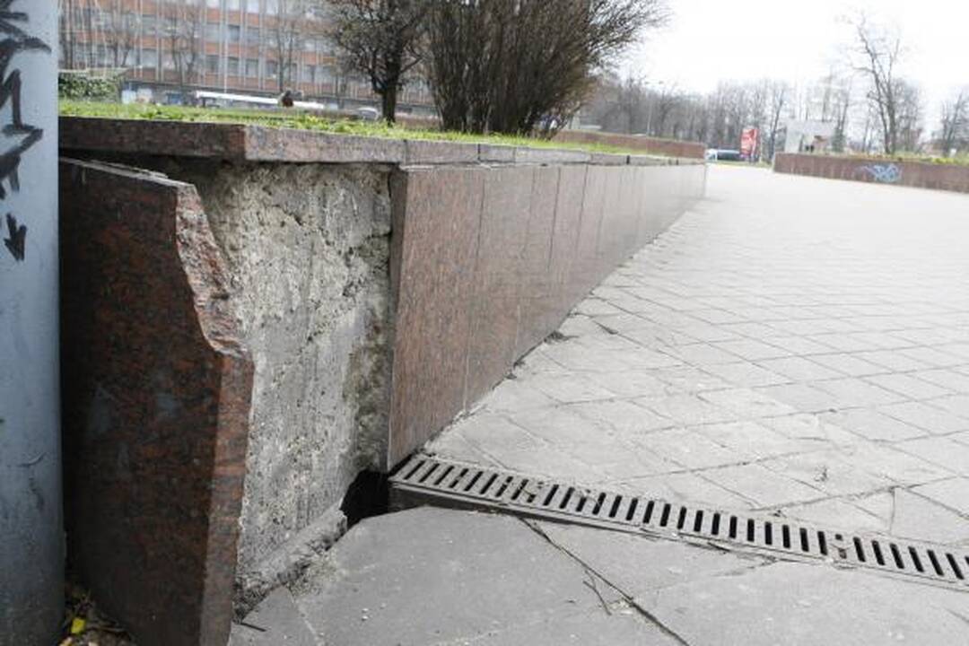 Atgimimo aikštė dar šiemet gali sulaukti remonto