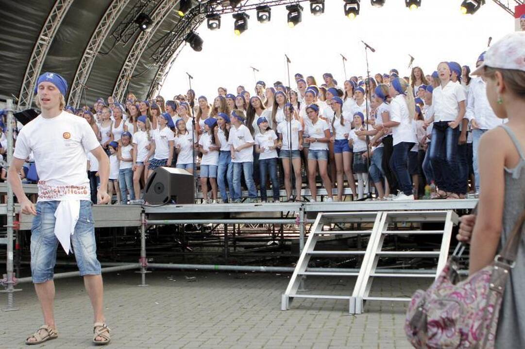 Klaipėdai – 760-ies dainuojančių vaikų sveikinimai