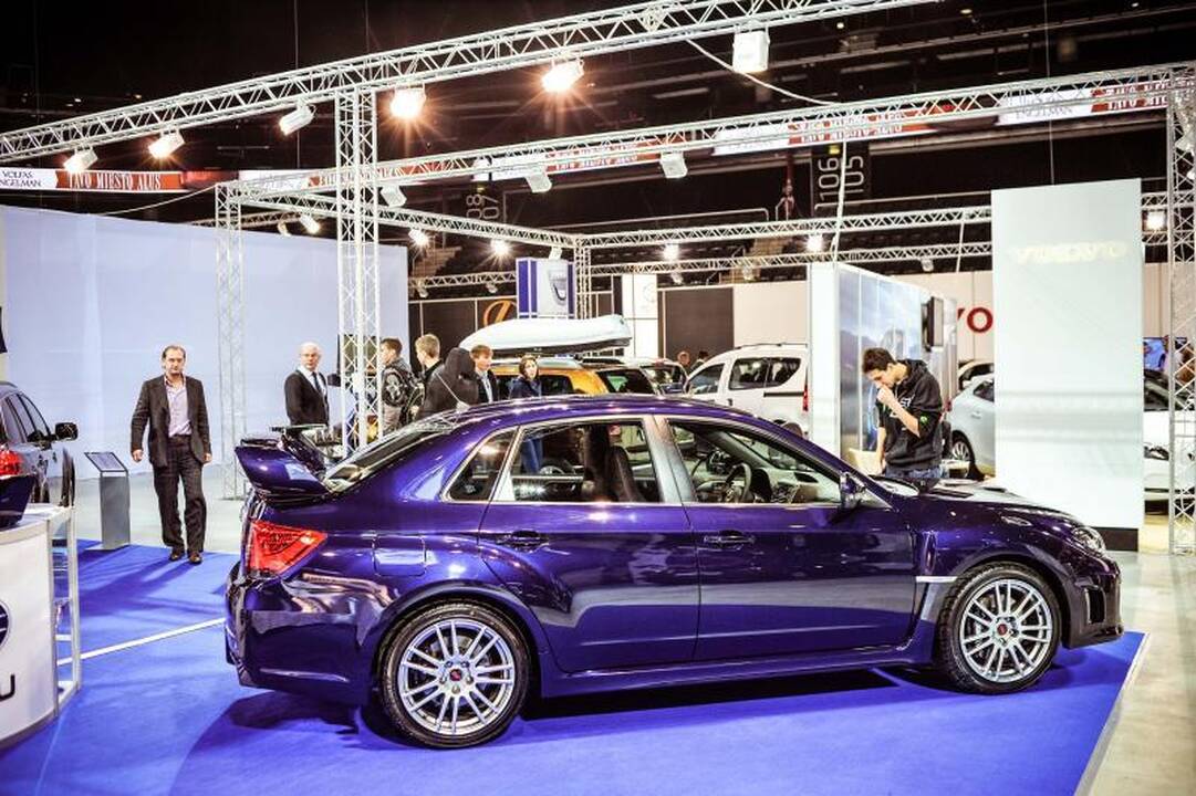 „Žalgirio“ arenoje seilę varvina automobilių gerbėjai
