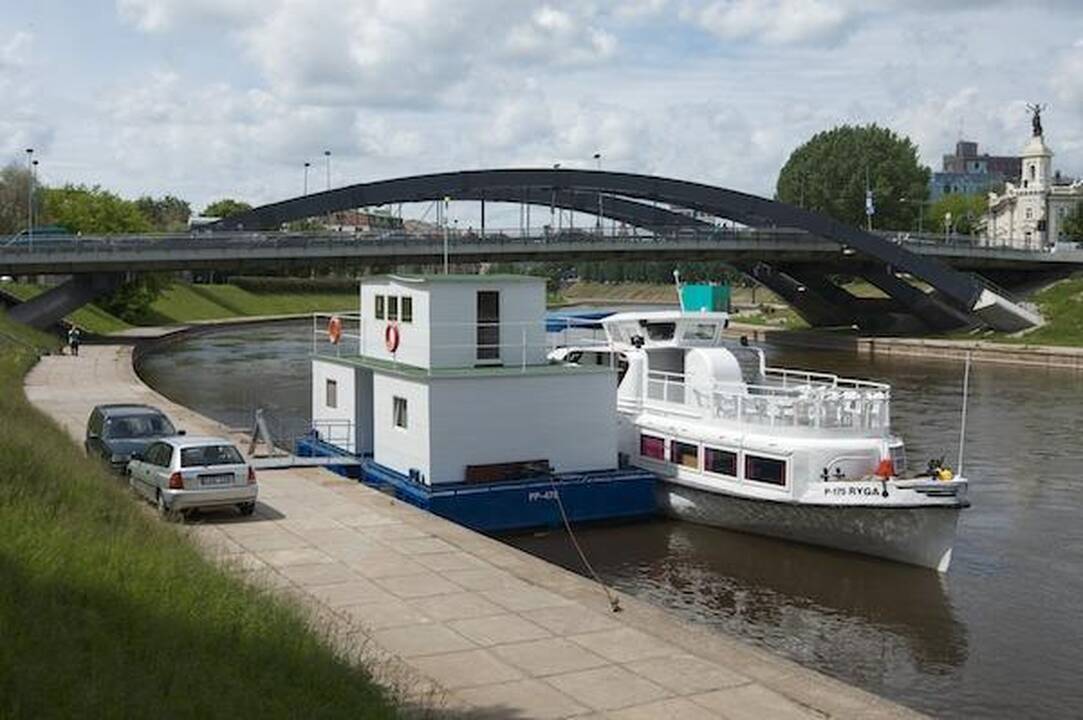Neįmanoma, tačiau Nerimi ties Vilniumi vėl plaukioja laivai