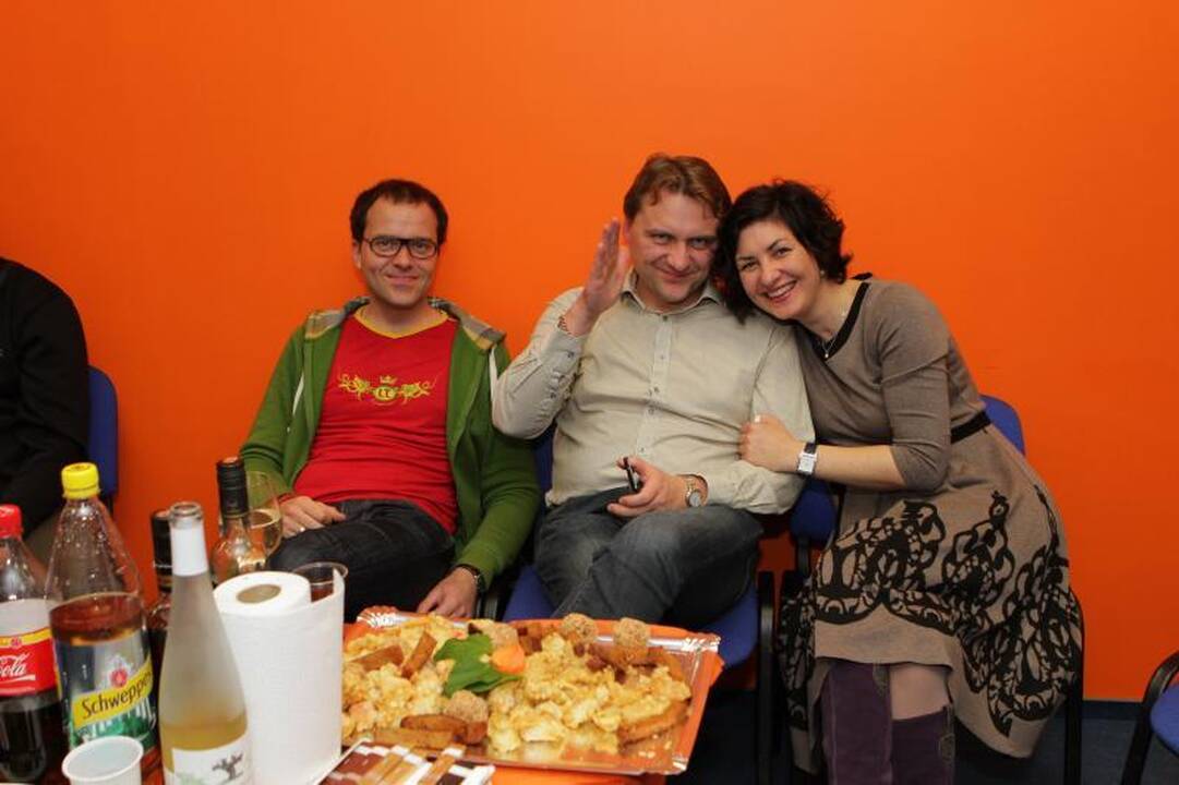 Klaipėdoje partijų būstinėse – nukrauti stalai