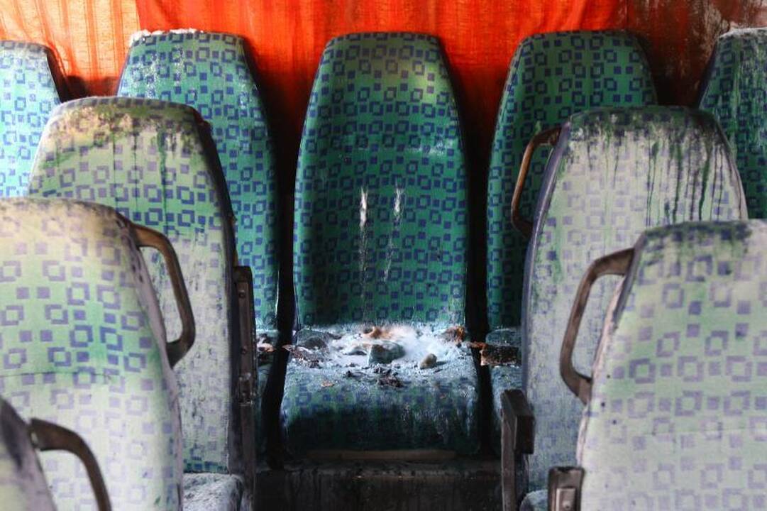 Prie P. Vileišio tilto užsidegė autobusas 