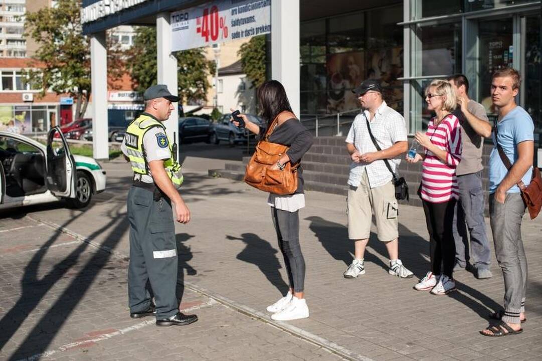Piko metu Savanorių prospekte susidūrė keturi automobiliai