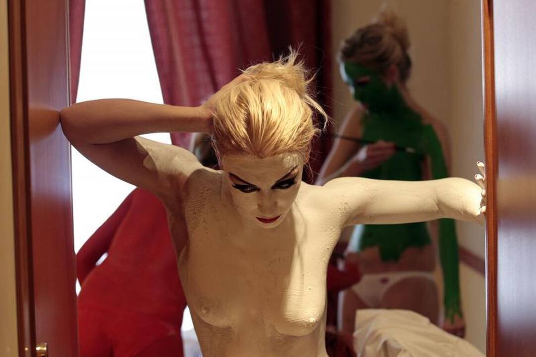 FEMEN aktyvistės protestavo Šv.Petro aikštėje Vatikane
