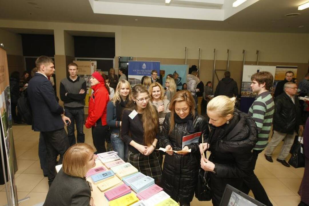 Klaipėdos universitetas moksleivius pakvietė į atvirų durų dieną