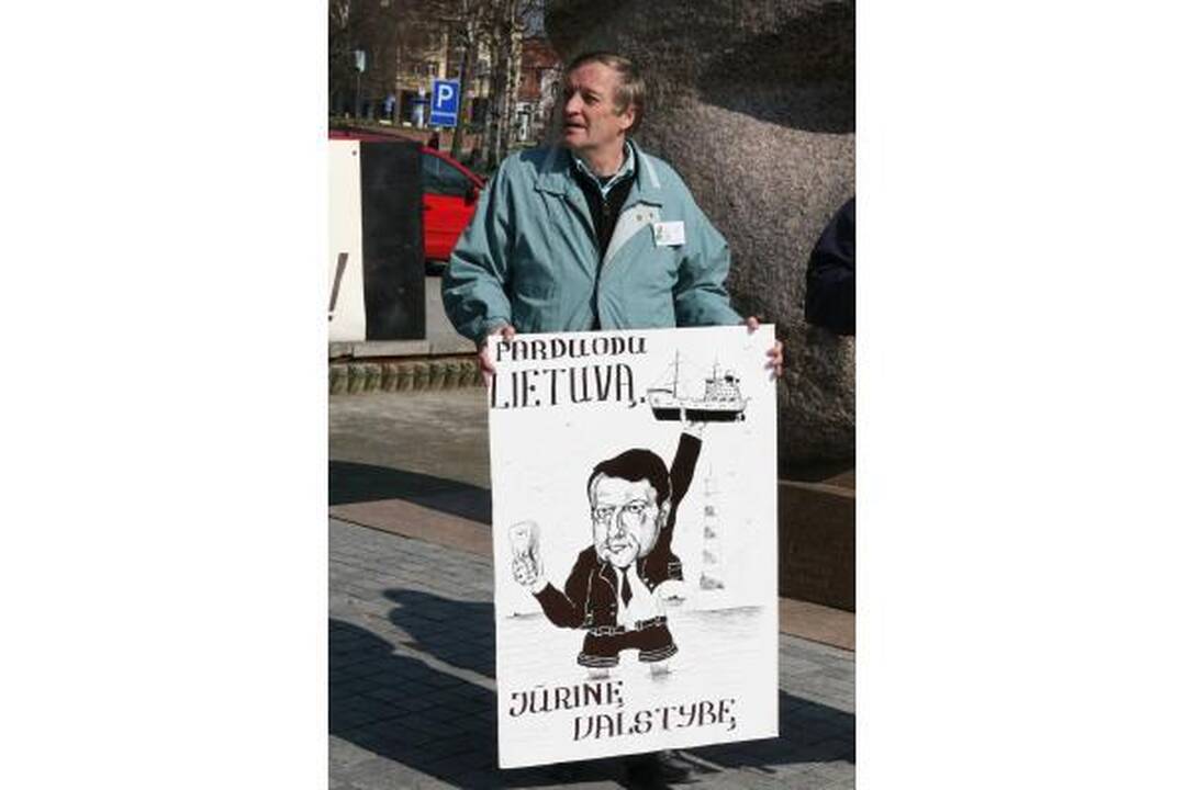 Laivininkystės privatizacija: piketuotojai reikalauja E.Masiulio galvos