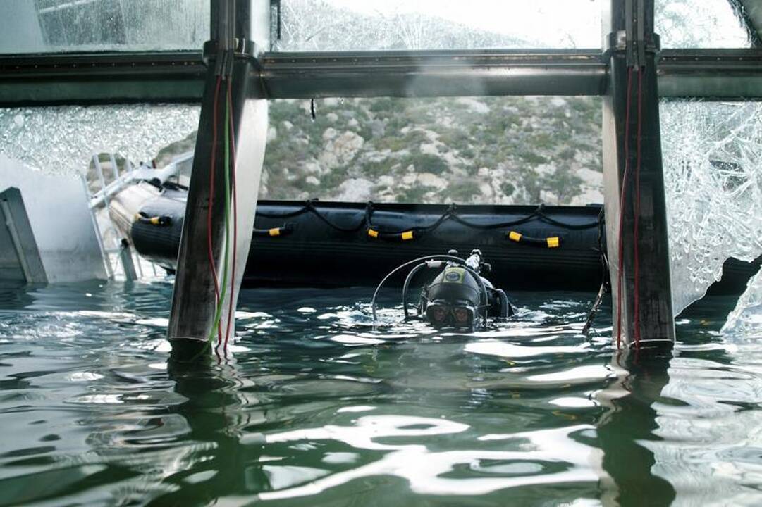 Katastrofą patyrusiame laive „Costa Concordia“ rasti dar du lavonai