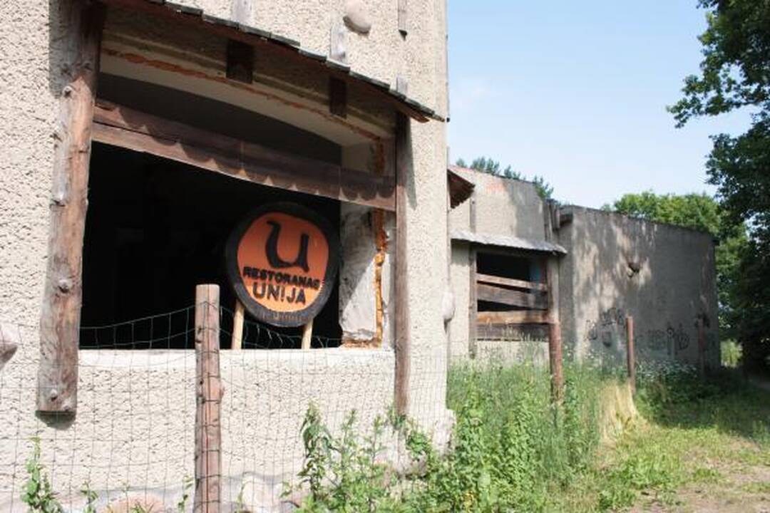 Restoranas „Unija“ pavirto į griuveną