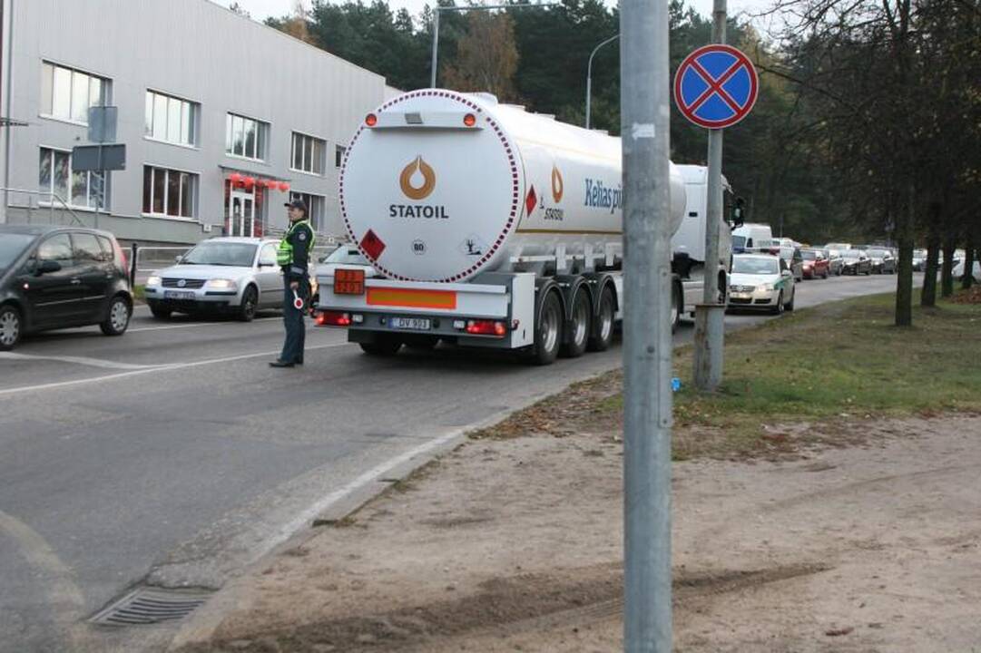 Vilniuje vilkikas pėsčiųjų perėjoje kliudė mergaitę