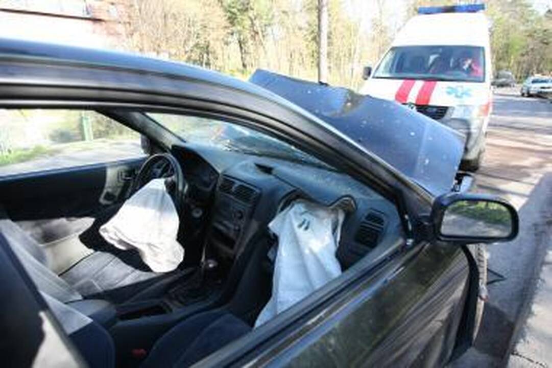 Kauno rajone per avariją nukentėjo moteris ir keturi vaikai