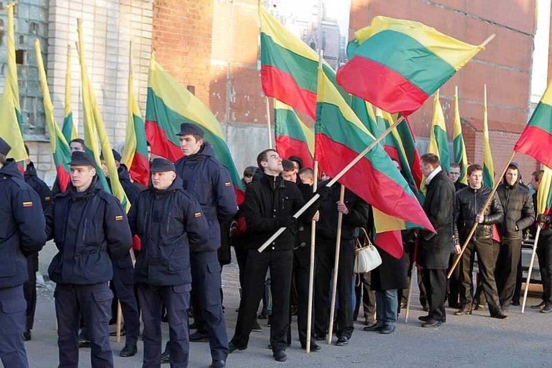 Klaipėda Kovo 11-ąją atšventė triukšmingai