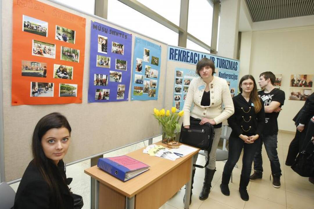 Klaipėdos universitetas moksleivius pakvietė į atvirų durų dieną