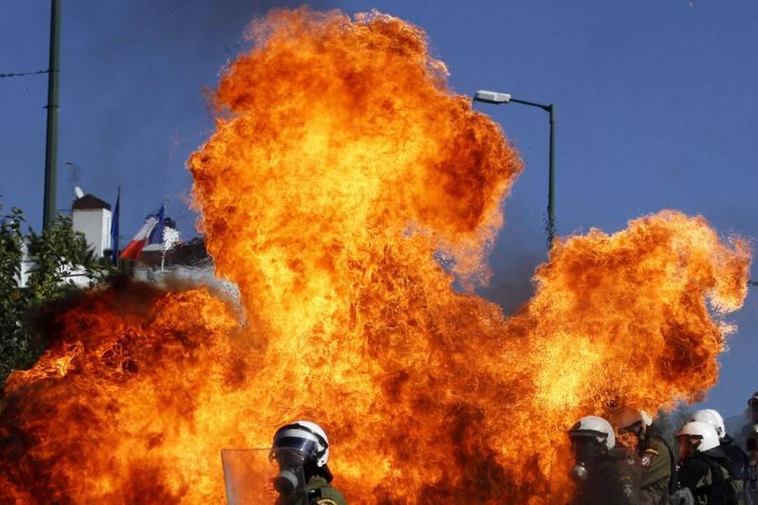 Žiaurų protestą Graikijoje lydi grasinimai