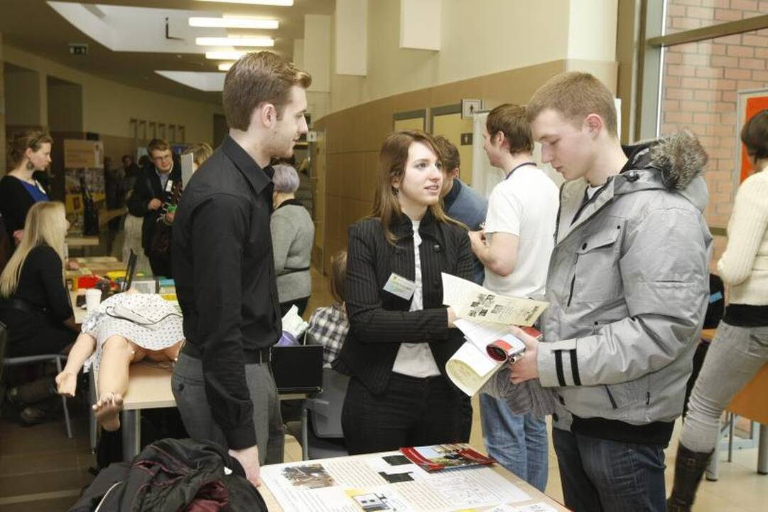 Klaipėdos universitetas moksleivius pakvietė į atvirų durų dieną