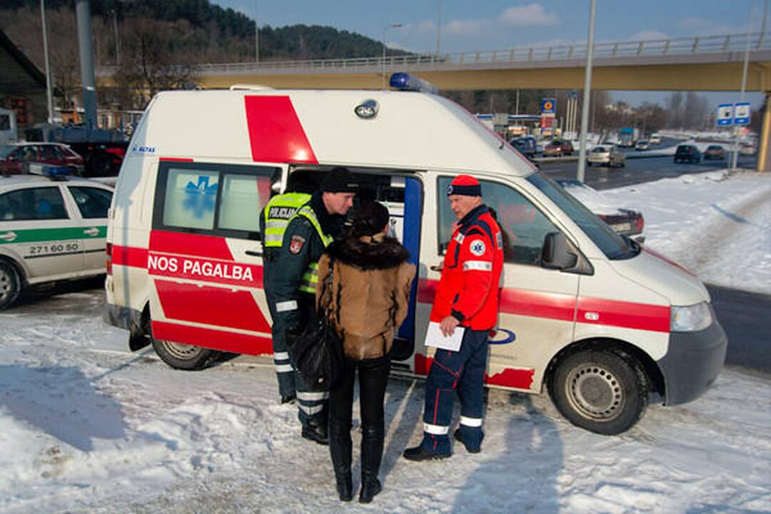 Jaguaro vairuotoja Vilniuje partrenkė pėsčiąjį