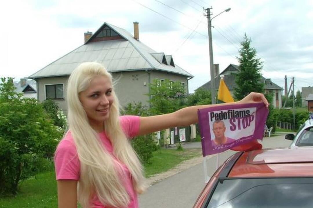 D.Kedžio dukrą į susitikimą su motina vėl lydės žmonės