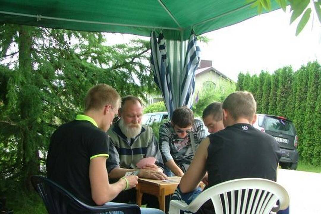 D.Kedžio dukrą į susitikimą su motina vėl lydės žmonės