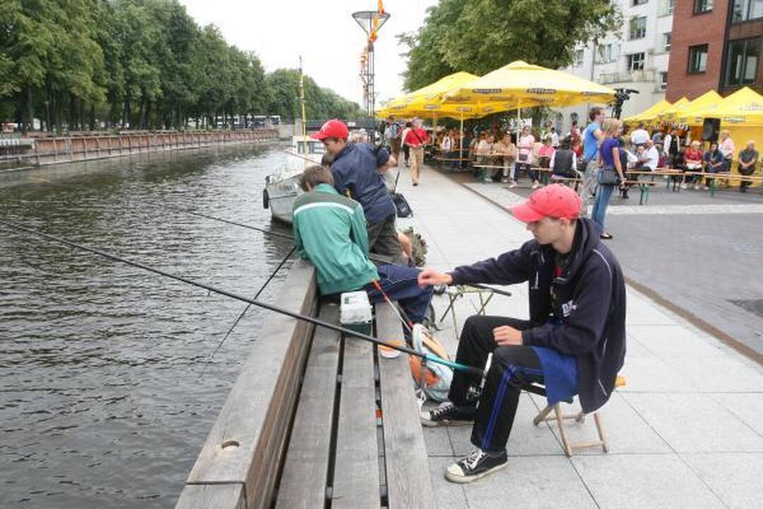 Klaipėdiečiai linksminosi Žvejų gatvės šventėje