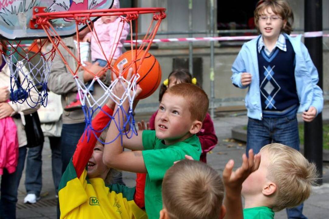 Darželinukų krepšinio turnyras: ovacijos, plojimai ir ašaros