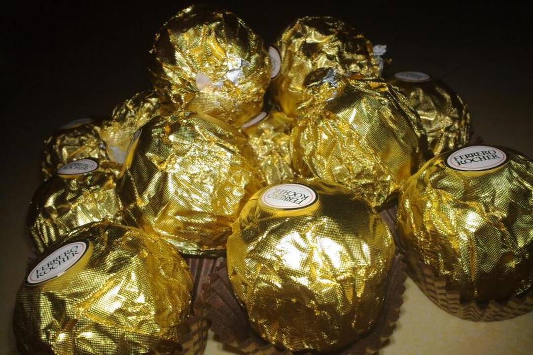 Lady Gagos įvaizdis - „Ferrero Rocher“ saldainis? 