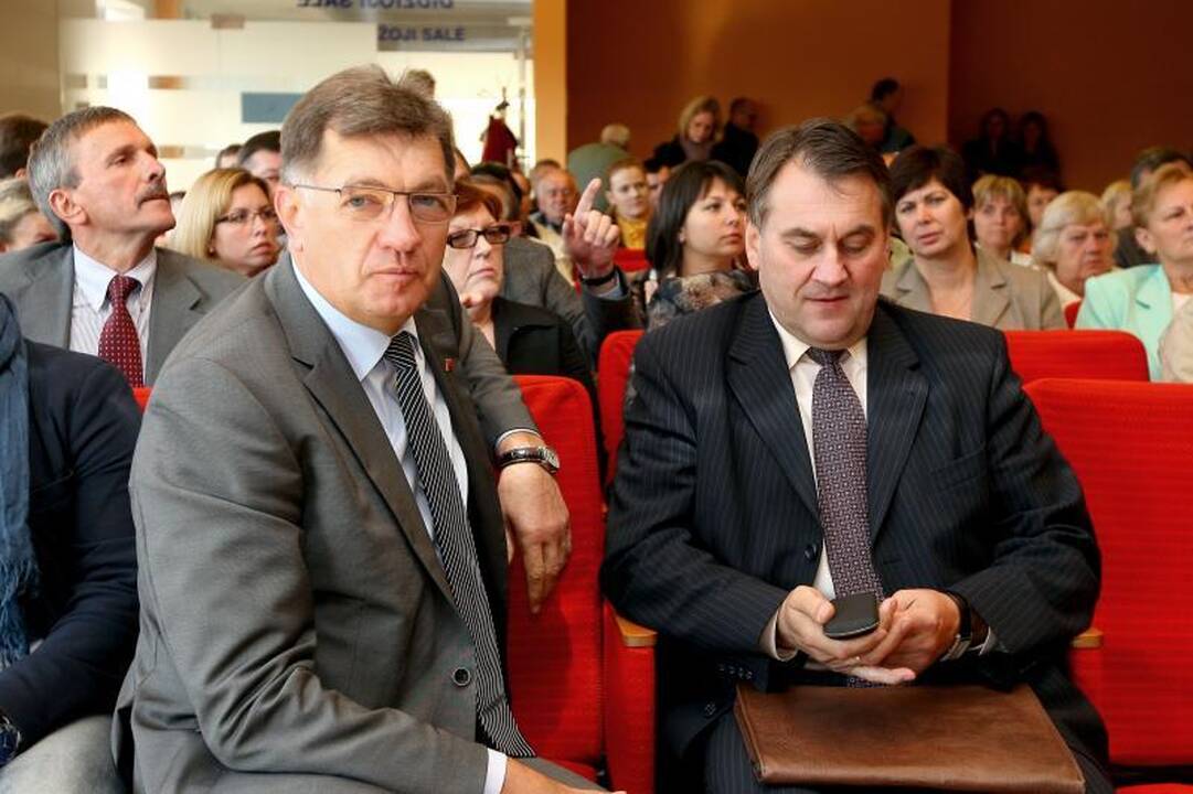 A.Butkevičius atsiprašinėjo už savo bendrapartiečius