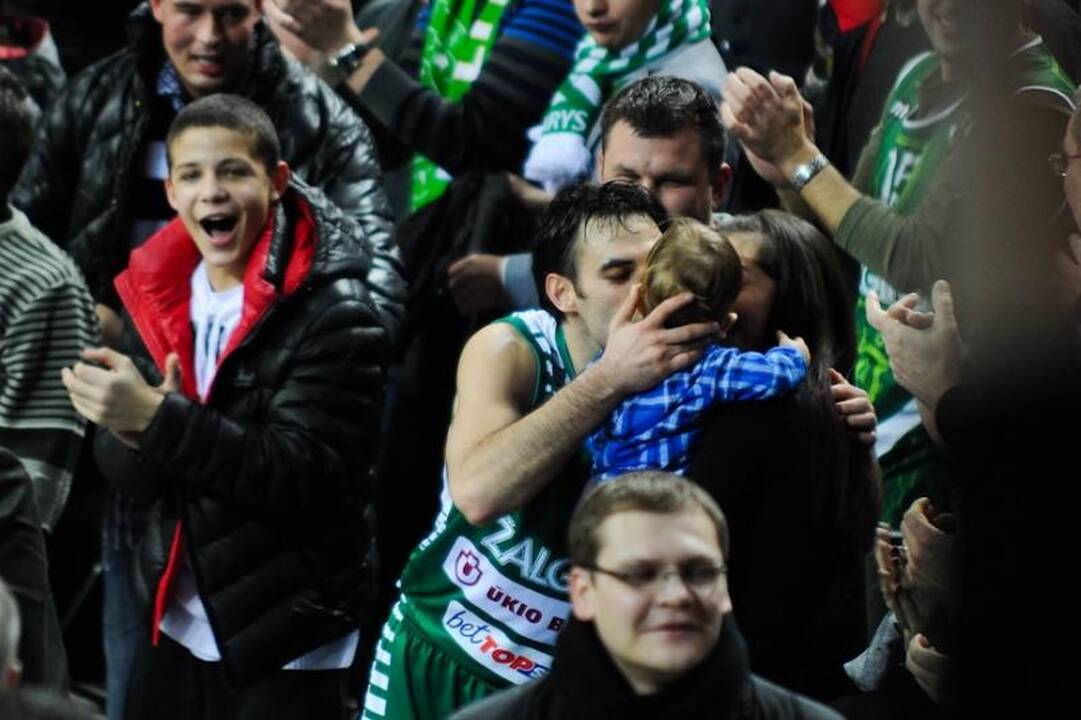 „Žalgiris“ krepšinio spektaklyje patiesė čempionus