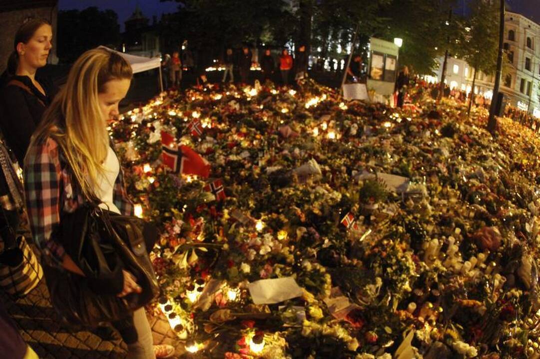 Osle 150 tūkst. žmonių pagerbė kruvinų skerdynių aukų atminimą