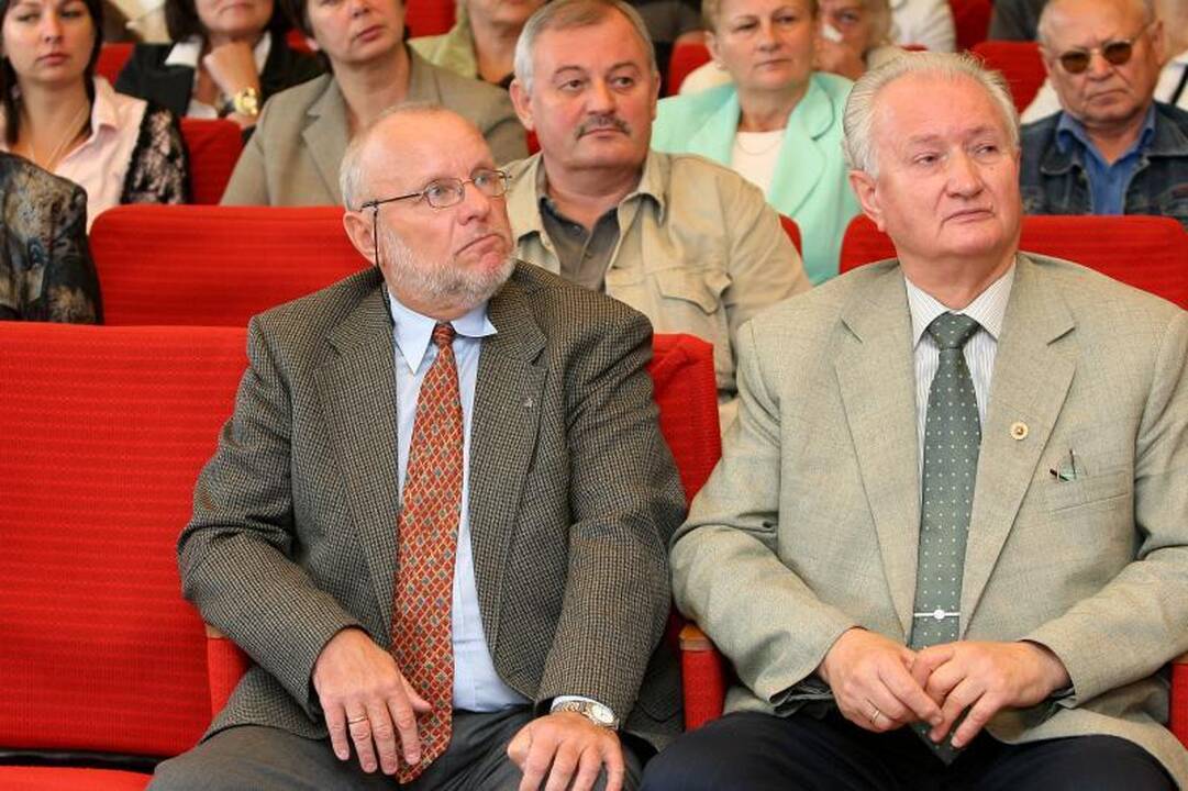 A.Butkevičius atsiprašinėjo už savo bendrapartiečius
