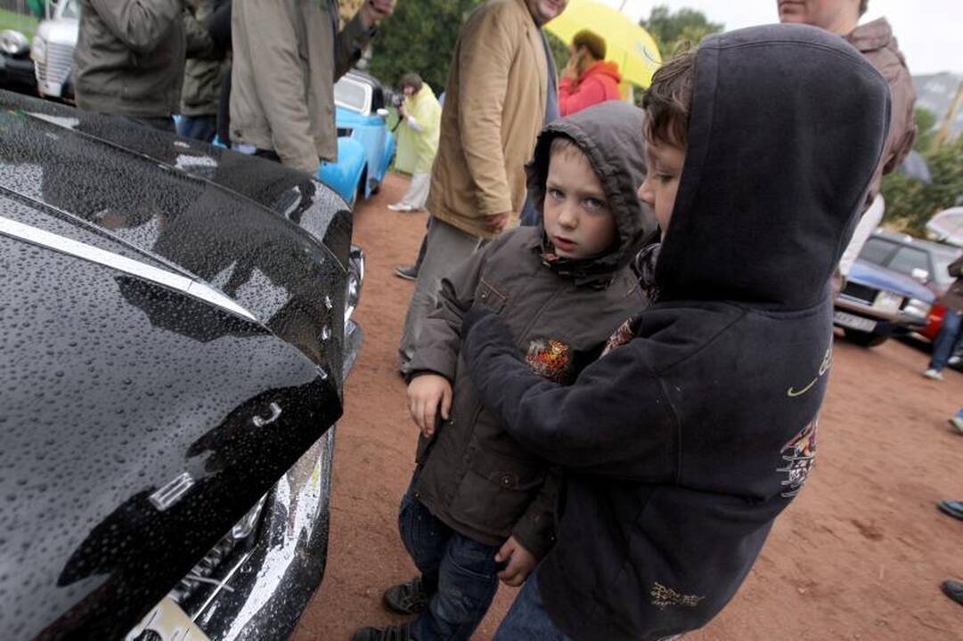 Prie Klaipėdos geležinkelio stoties rasta bomba (papildyta)