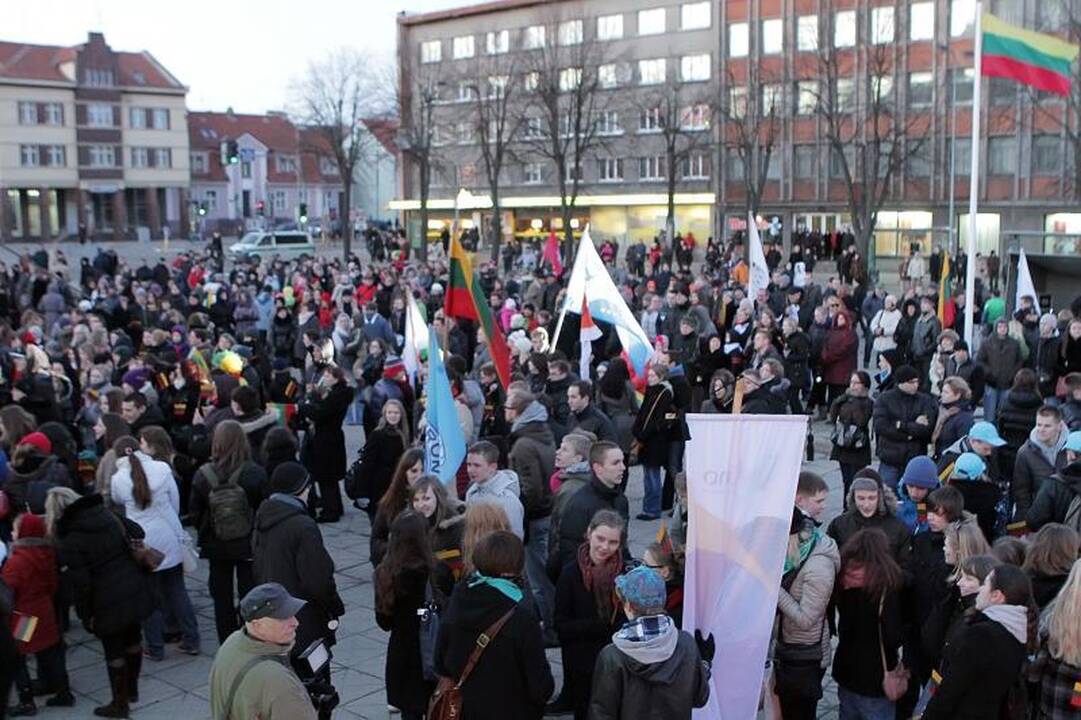 Klaipėda Kovo 11-ąją atšventė triukšmingai