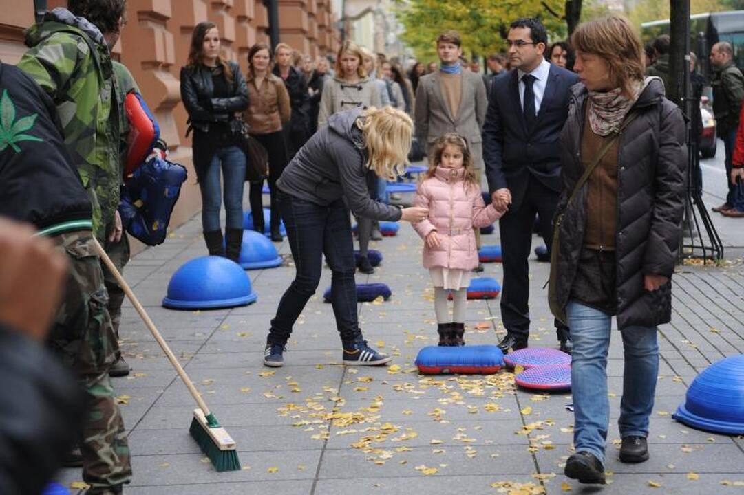 Reklamos filmavimas sudrumstė miestiečių rutiną