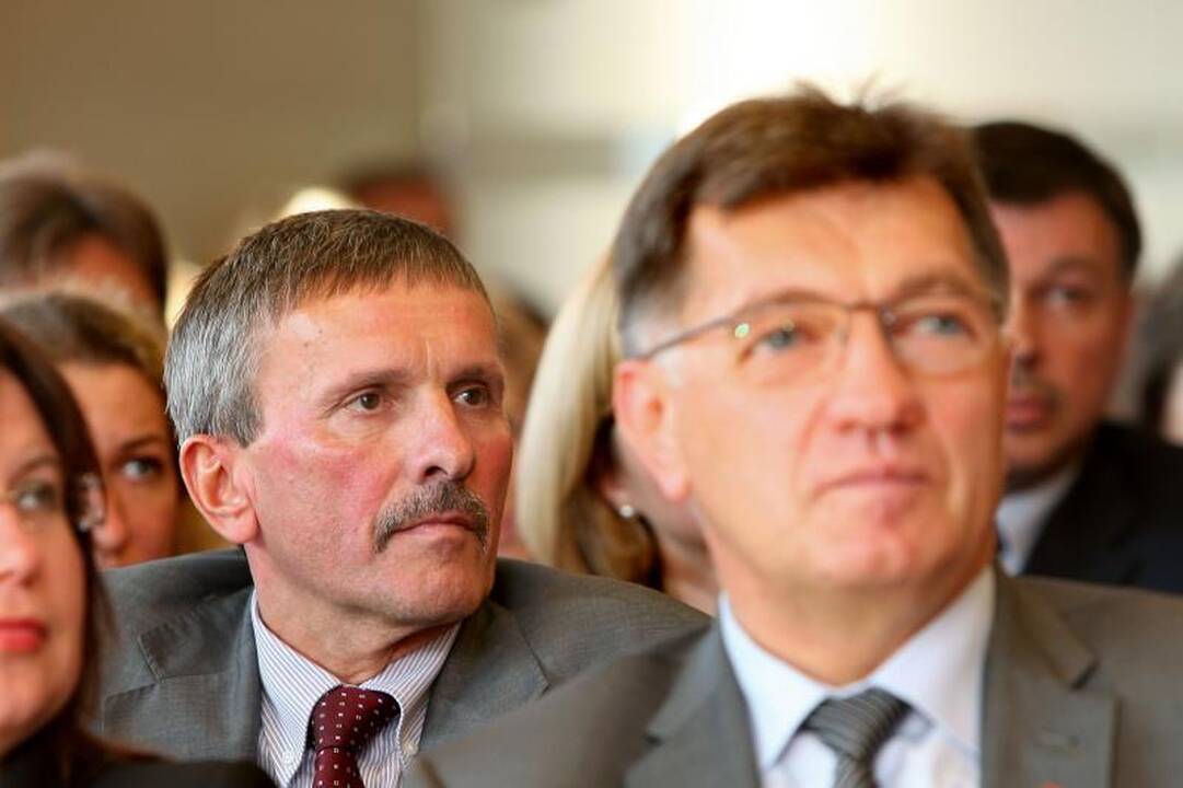 A.Butkevičius atsiprašinėjo už savo bendrapartiečius