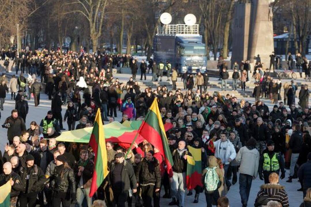Patriotiško jaunimo eitynės patriotizmu neapsiribojo (papildyta)