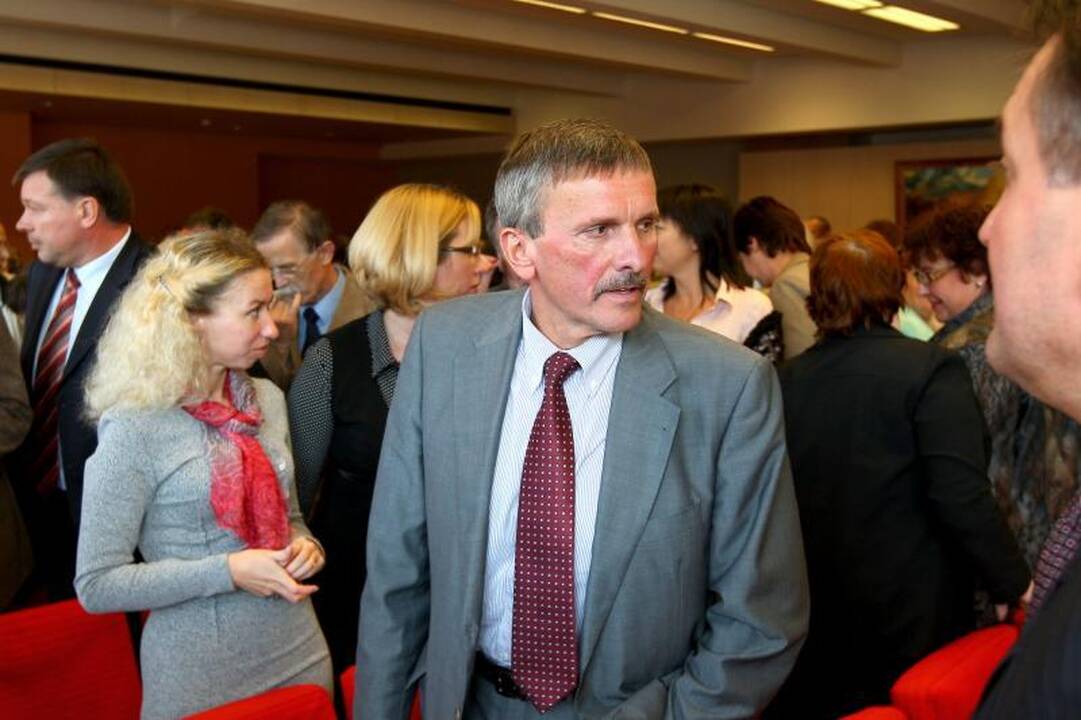 A.Butkevičius atsiprašinėjo už savo bendrapartiečius